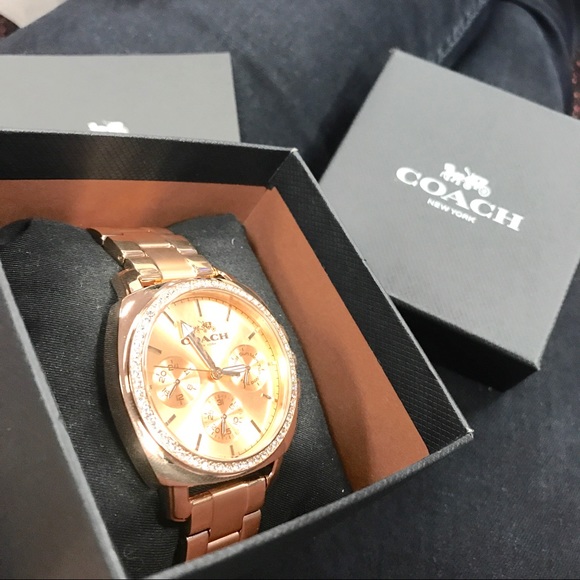 Coach boyfriend Swarovski rose gold tone watch - Picture 3 of 7